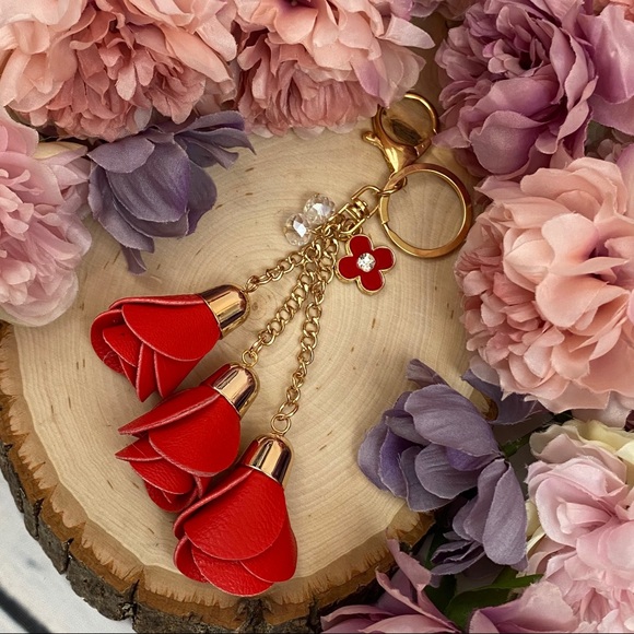 Red Triple Rose Keychain Charm - Picture 7 of 12